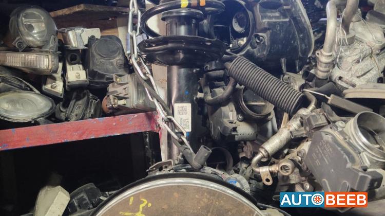  Shock Absorber Volkswagen Tiguan