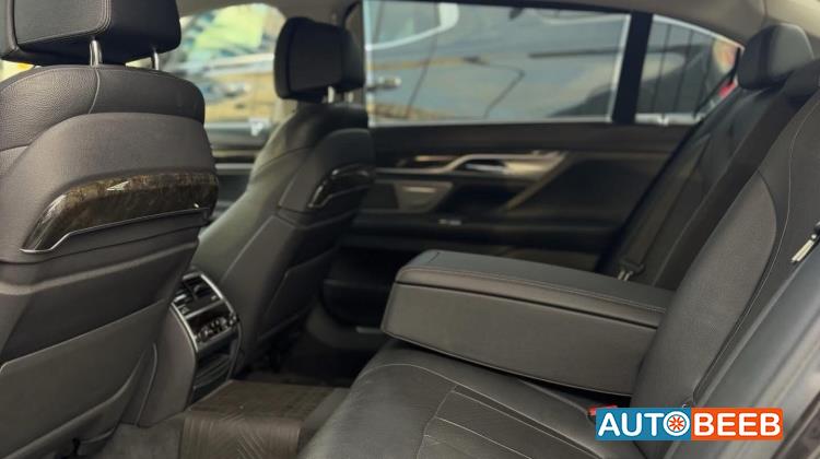 BMW 740 2017