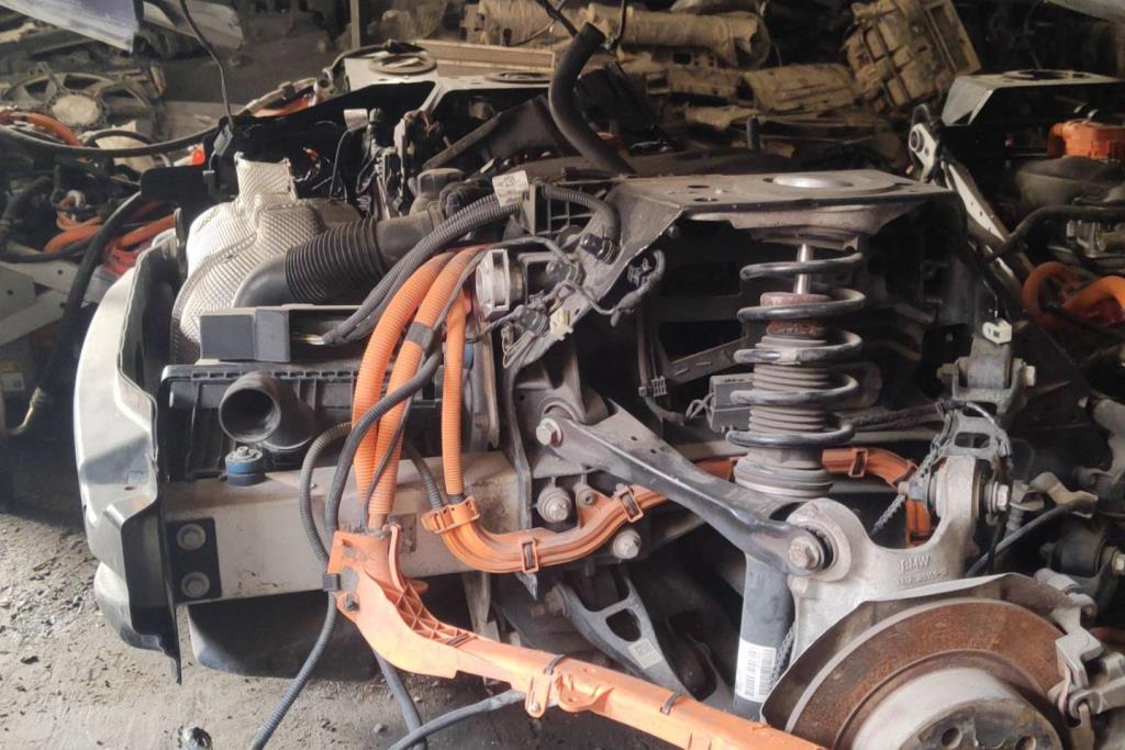 دنجل خلفي كامل بي ام دبليو i3 2014 2015 2016