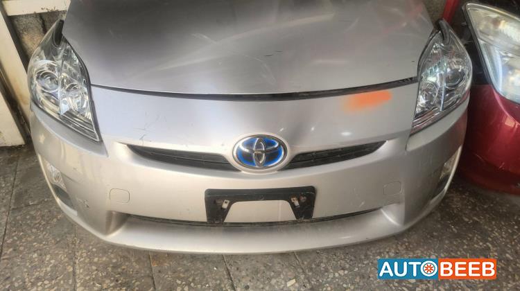 Body  Front clip Toyota Prius