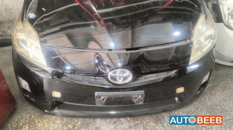 Body  Front clip Toyota Prius