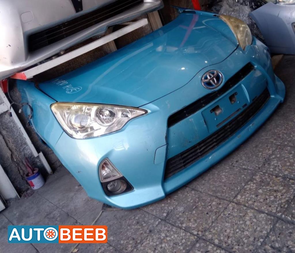 Body  Front clip Toyota Prius C