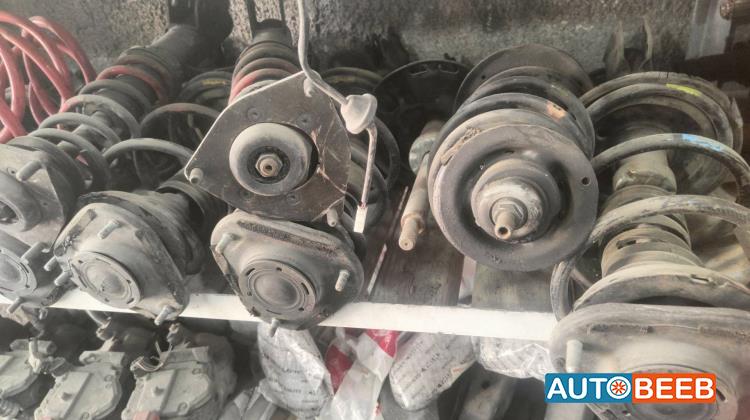  Shock Absorber Toyota Prius C