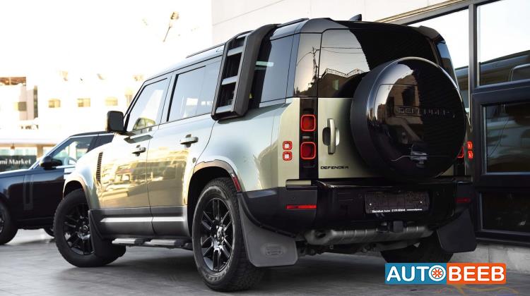 Land Rover Defender 2021