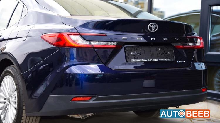 Toyota Camry 2025