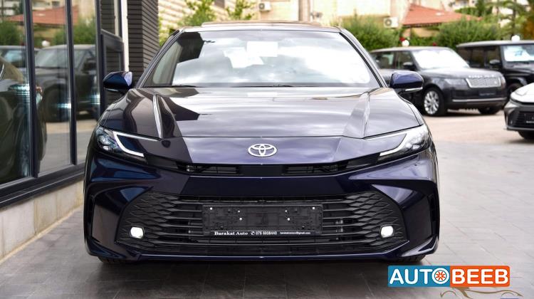 Toyota Camry 2025