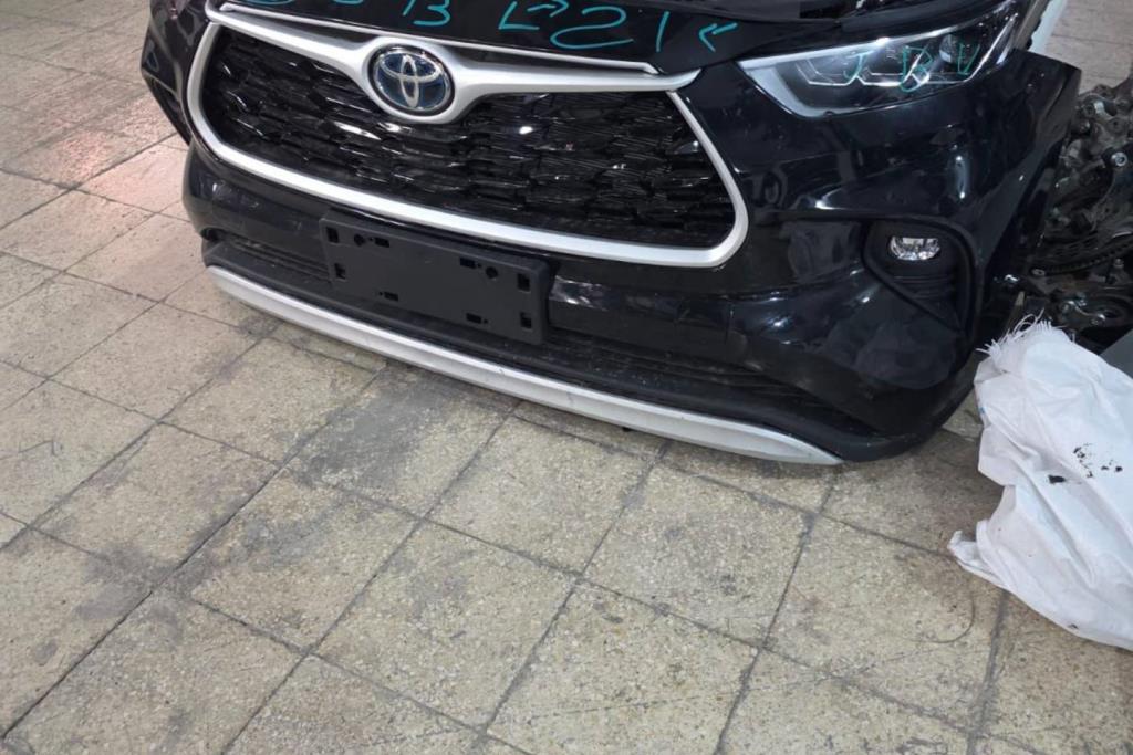 واجهة أمامية طمبون اضوية يمين شمال تويوتا هايلاندر 2020 2021 2022 2023