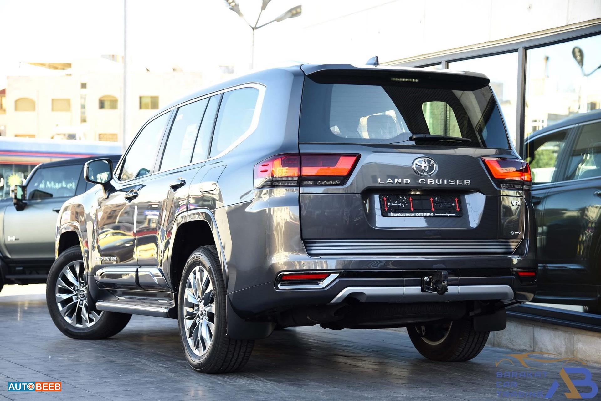 تويوتا لاندكروزر 2025