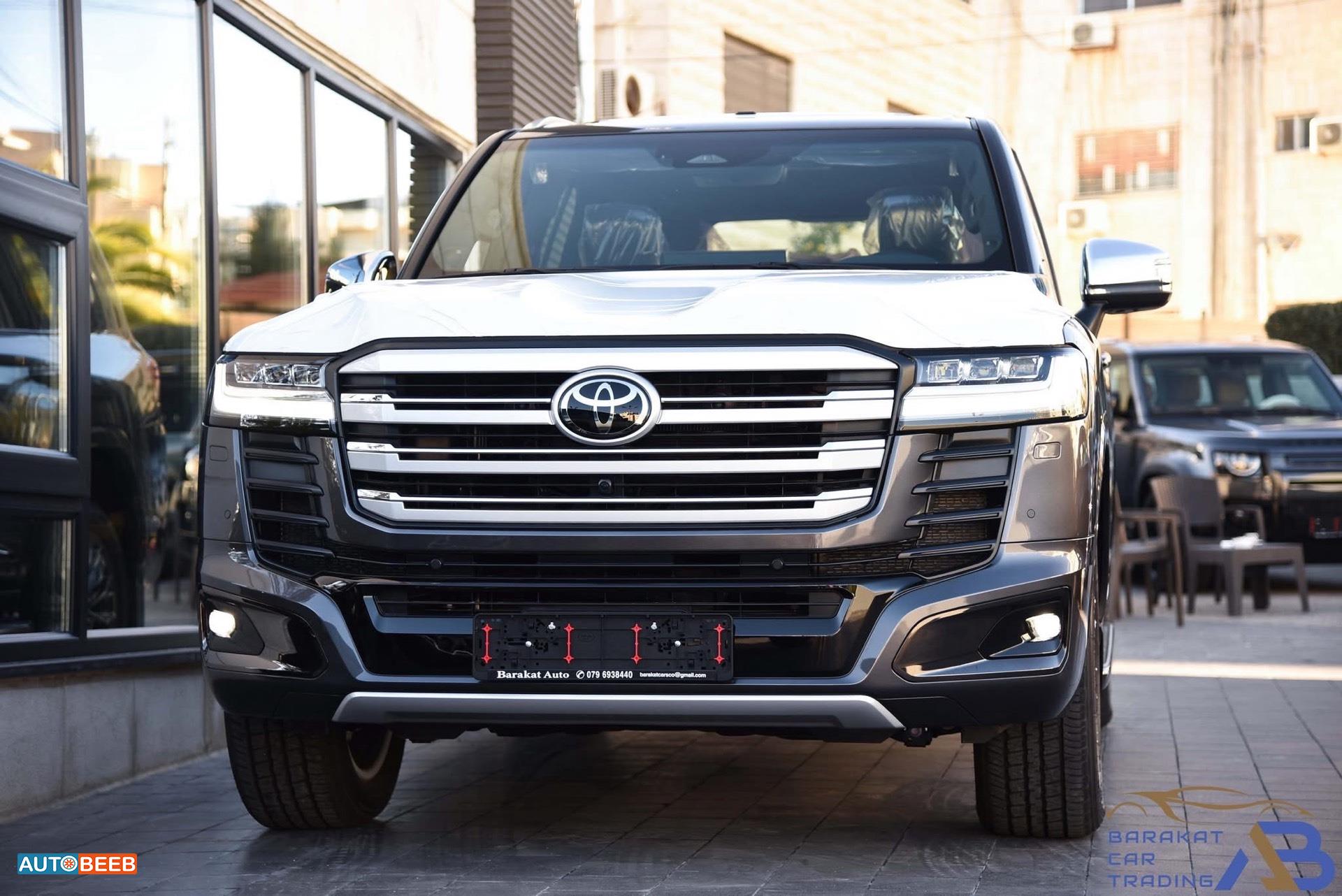 تويوتا لاندكروزر 2025