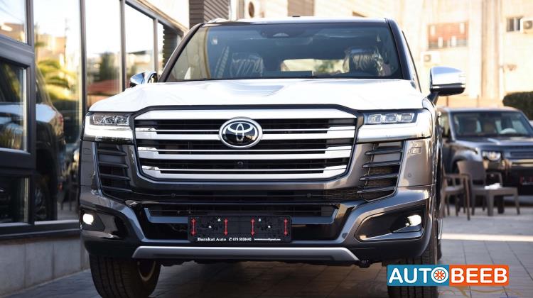 تويوتا لاندكروزر 2025