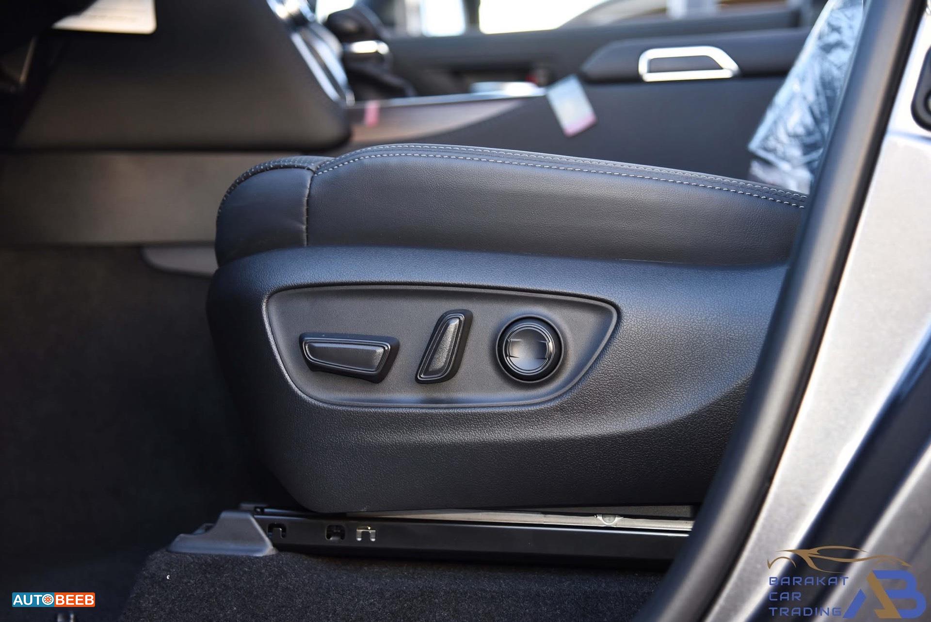 تويوتا لاندكروزر 2025