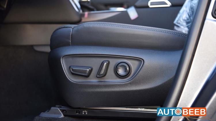 تويوتا لاندكروزر 2025