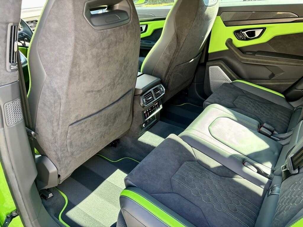 لامبورجيني اوروس 2024