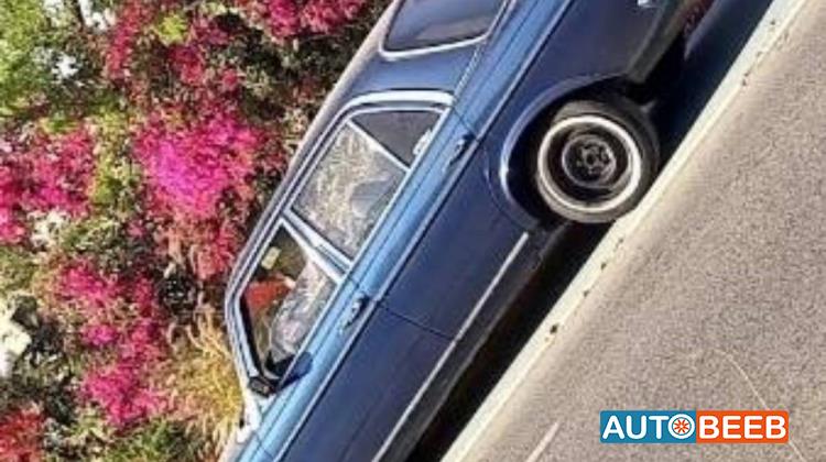 Mercedes Benz E200 1977