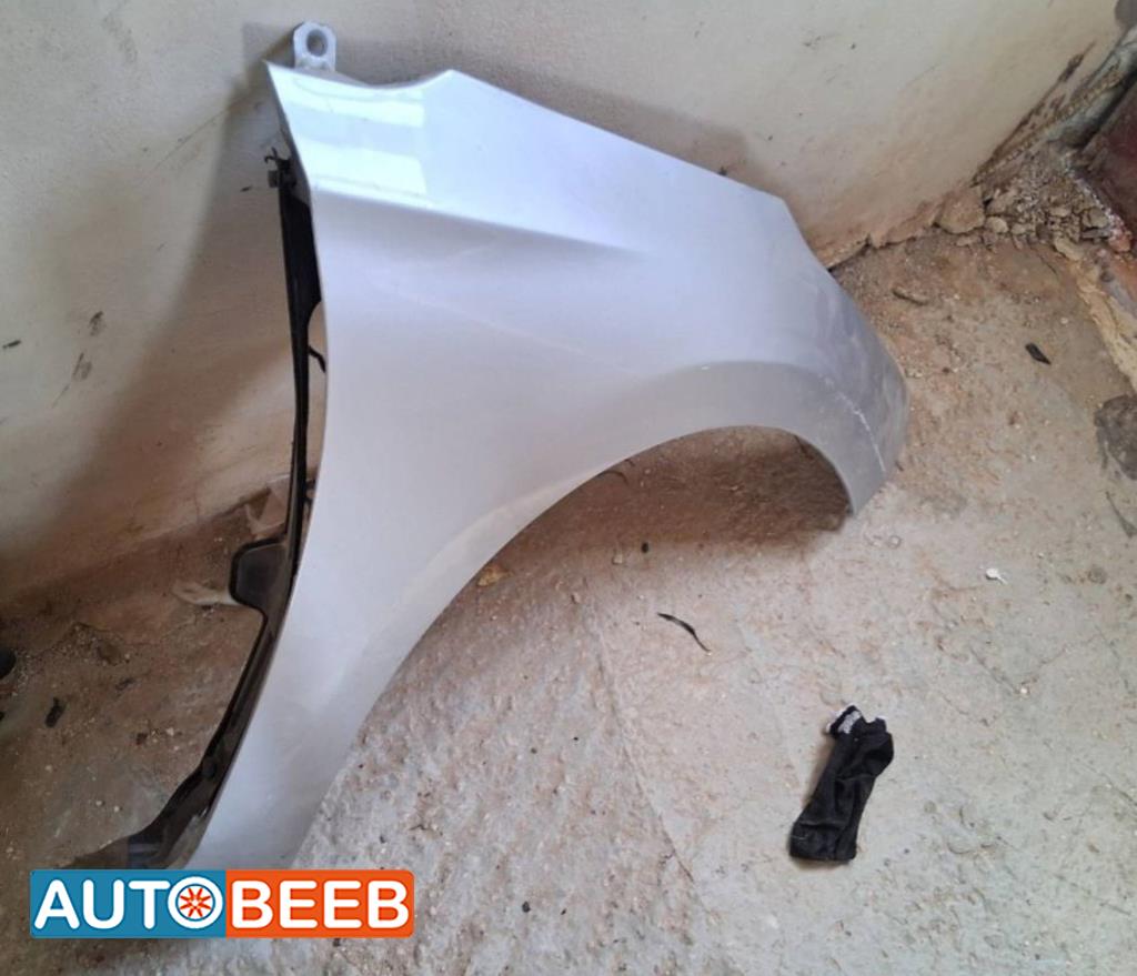 جناح يمين اكسنت وأراد أمريكي القصه الحديث 