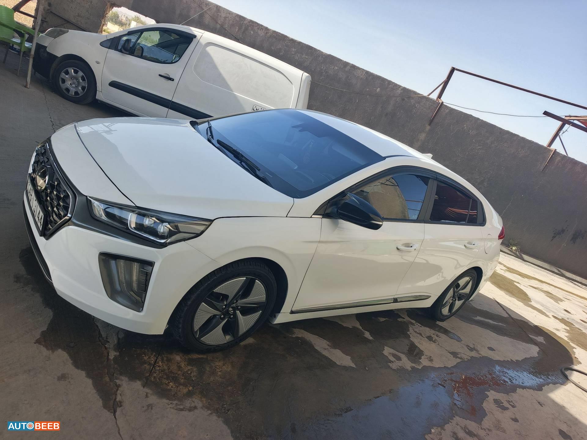 Hyundai Ioniq 2022