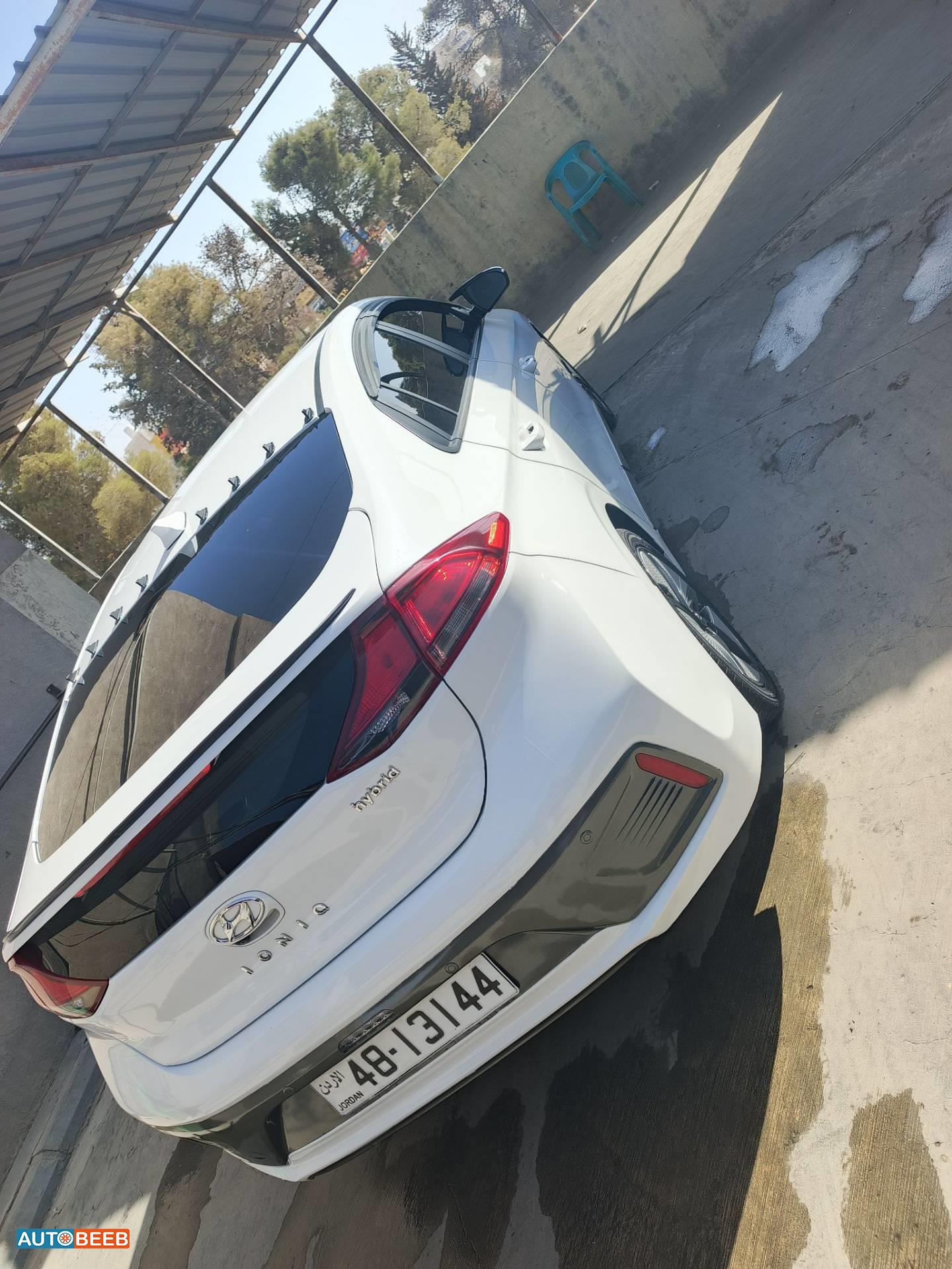 Hyundai Ioniq 2022