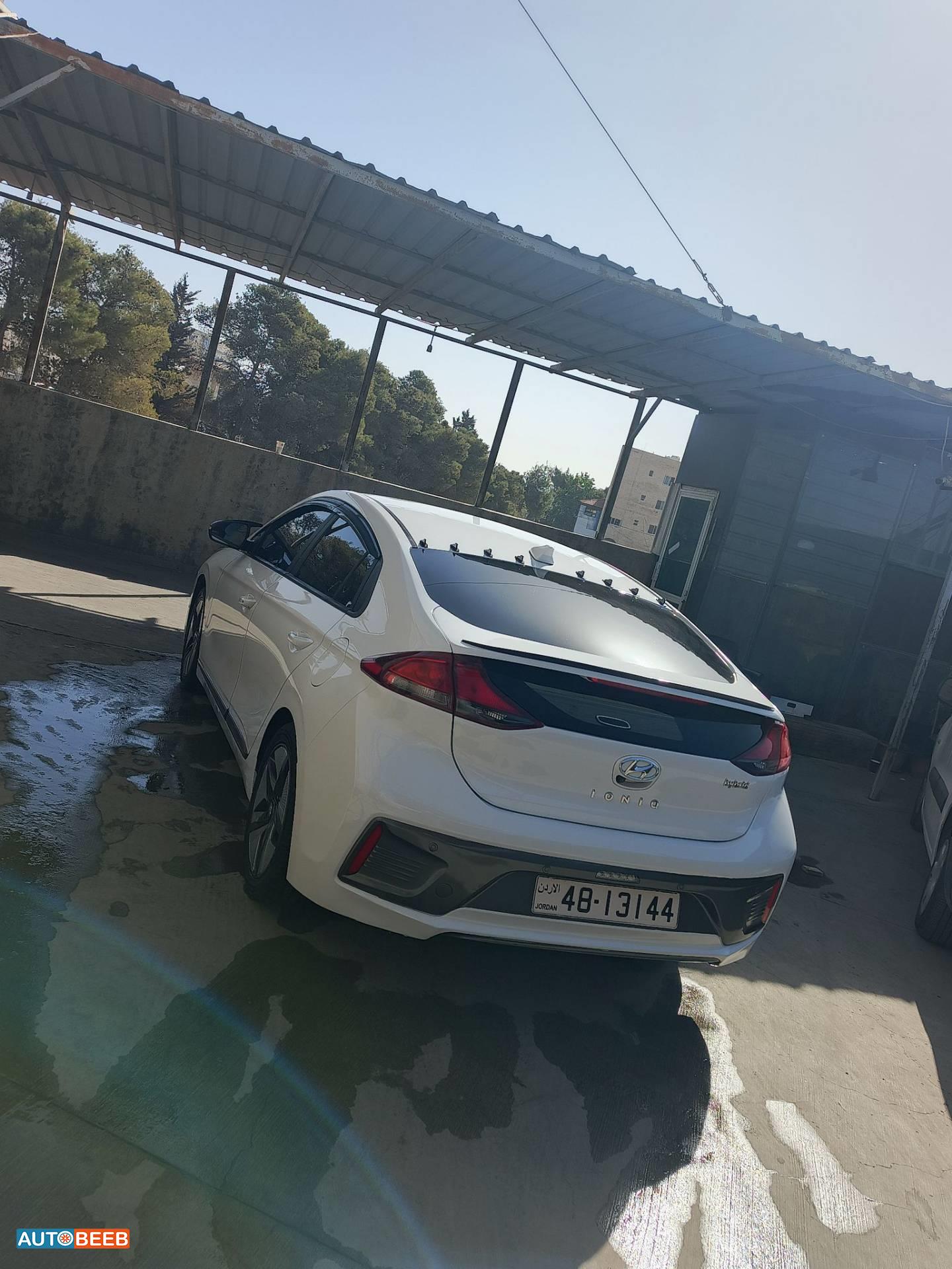 Hyundai Ioniq 2022