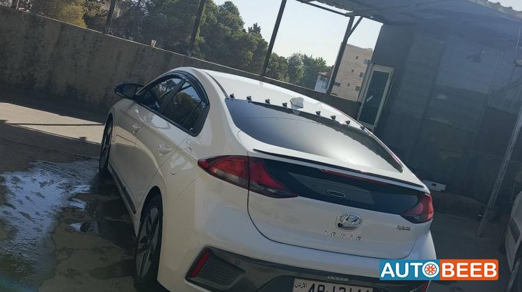 Hyundai Ioniq 2022