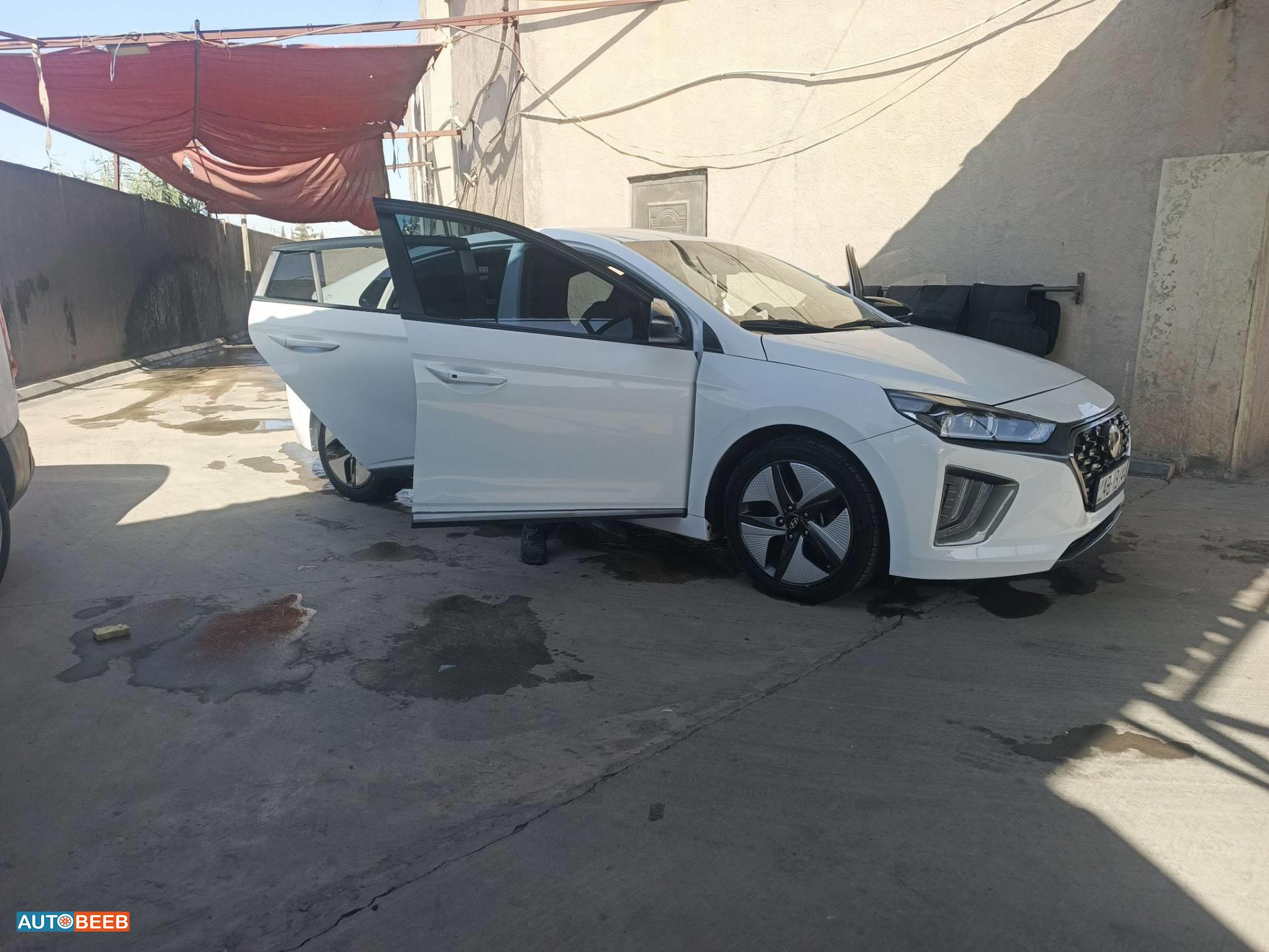 Hyundai Ioniq 2022