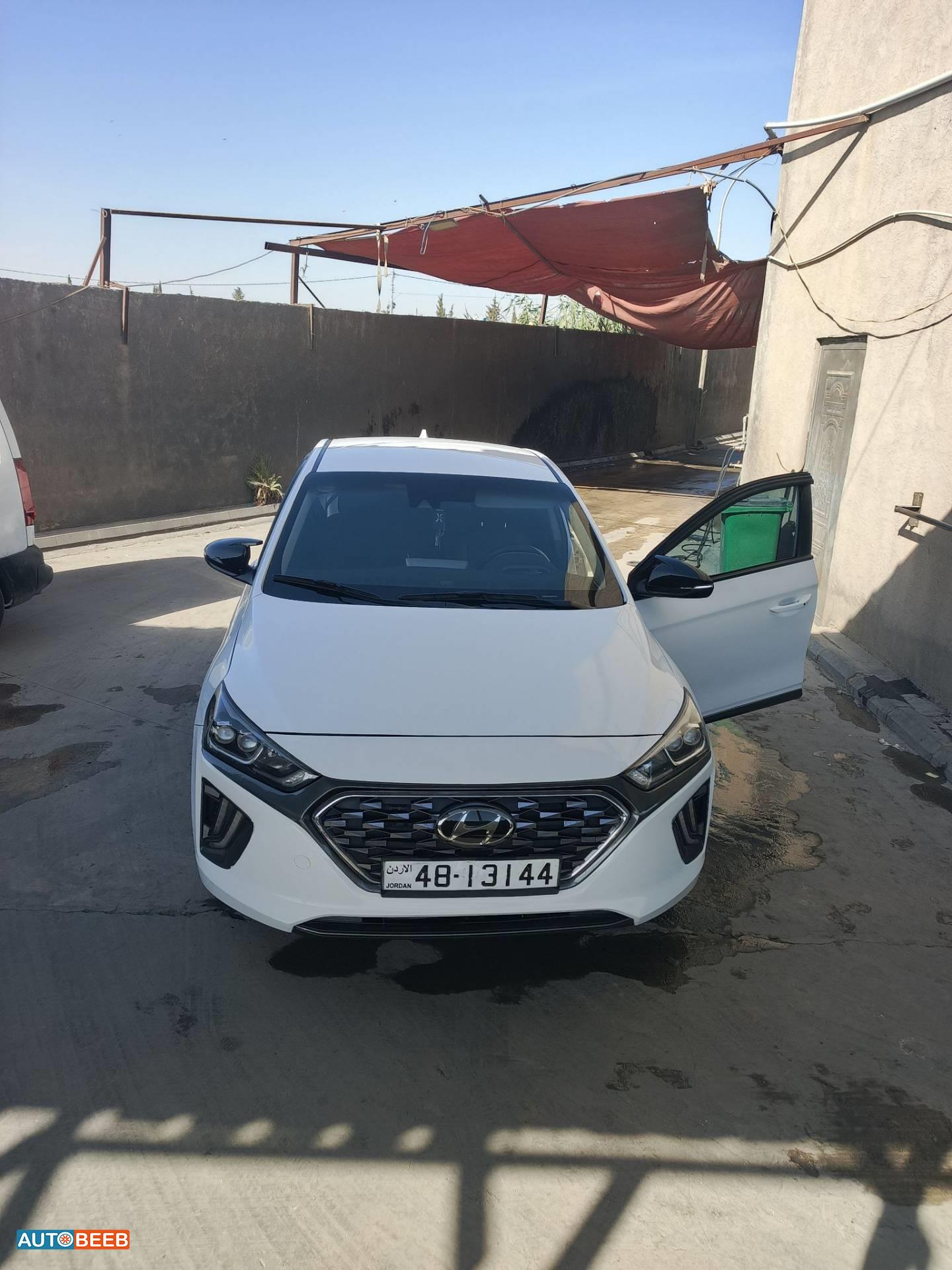Hyundai Ioniq 2022