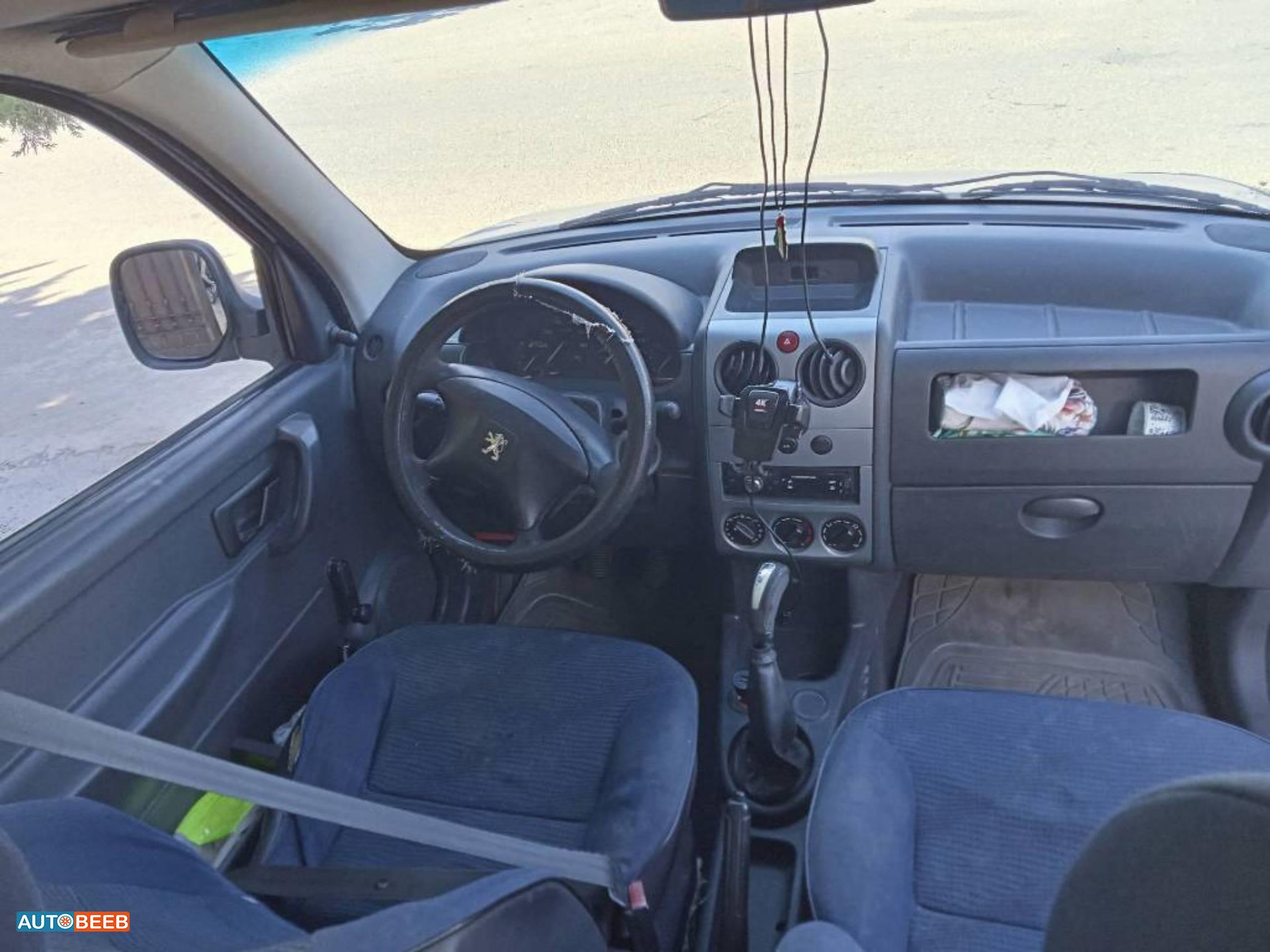 Peugeot Partner 2012