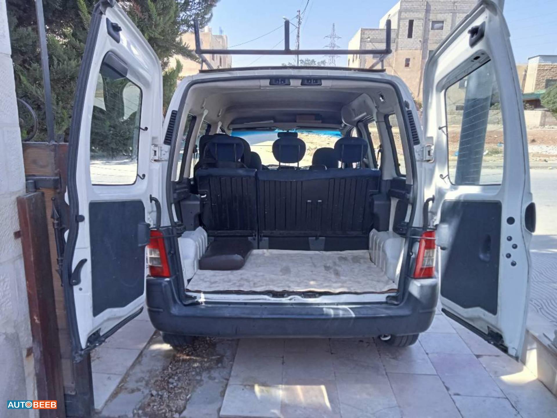 Peugeot Partner 2012