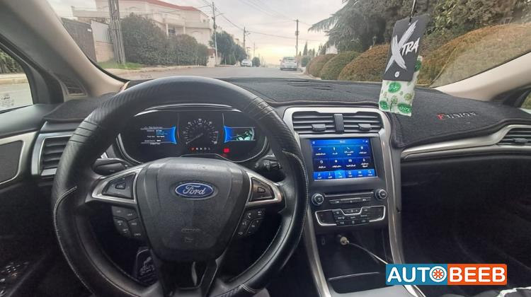 Ford Fusion 2017