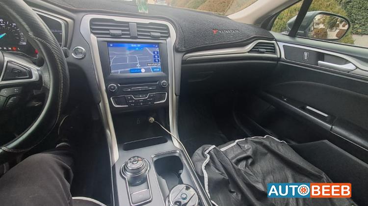 Ford Fusion 2017