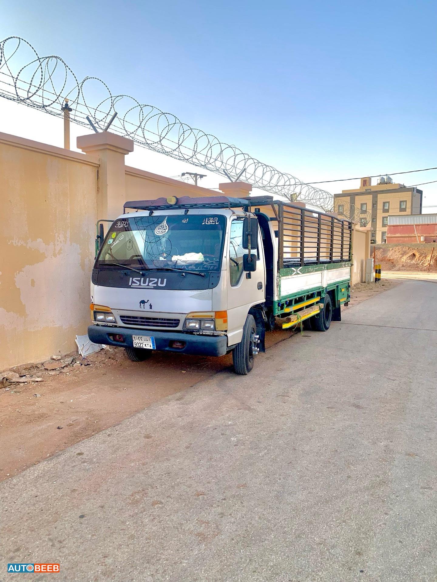 ناقلة اخشاب ايسوزو 1994