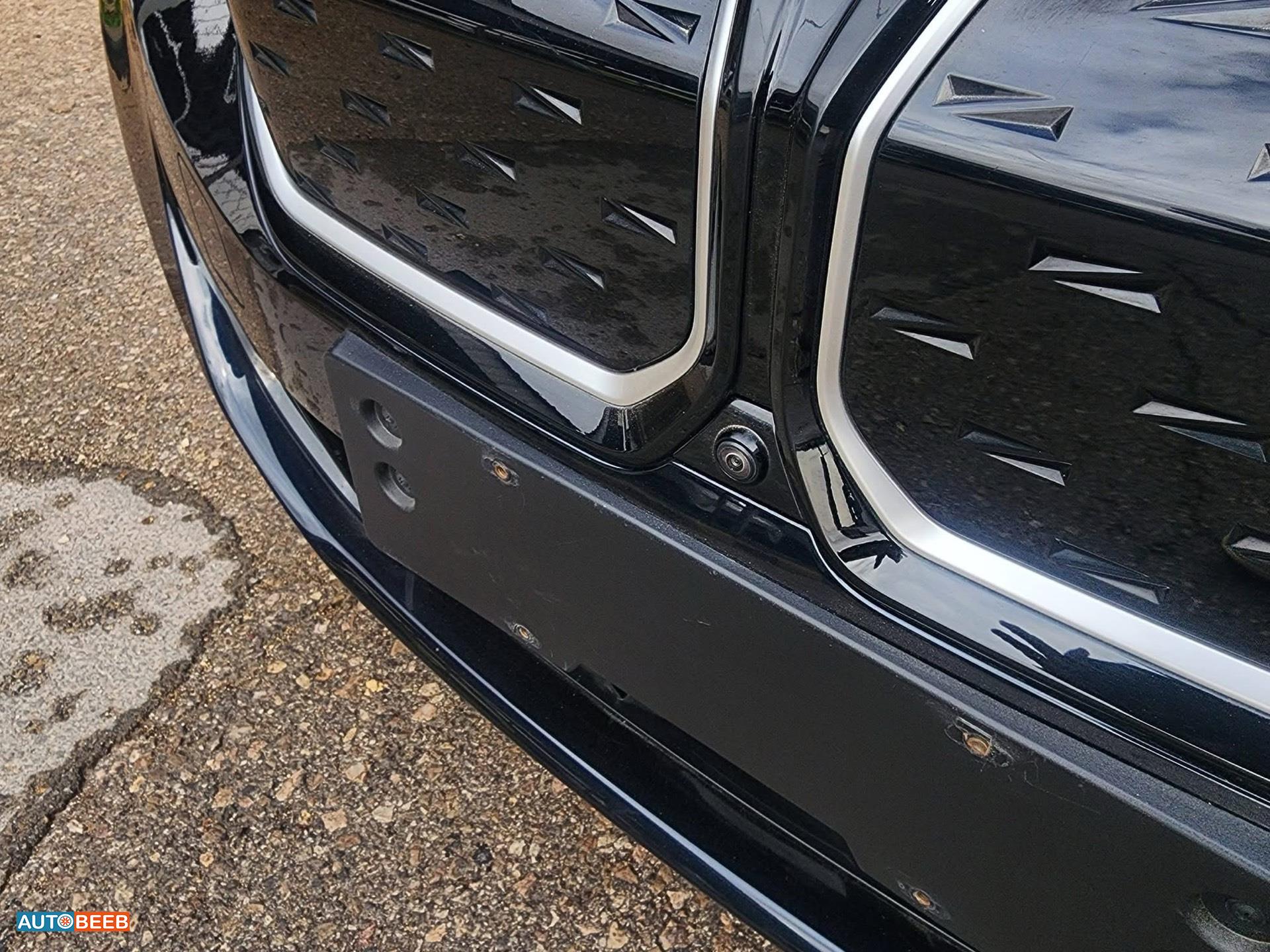 بي ام دبليو i3 2023