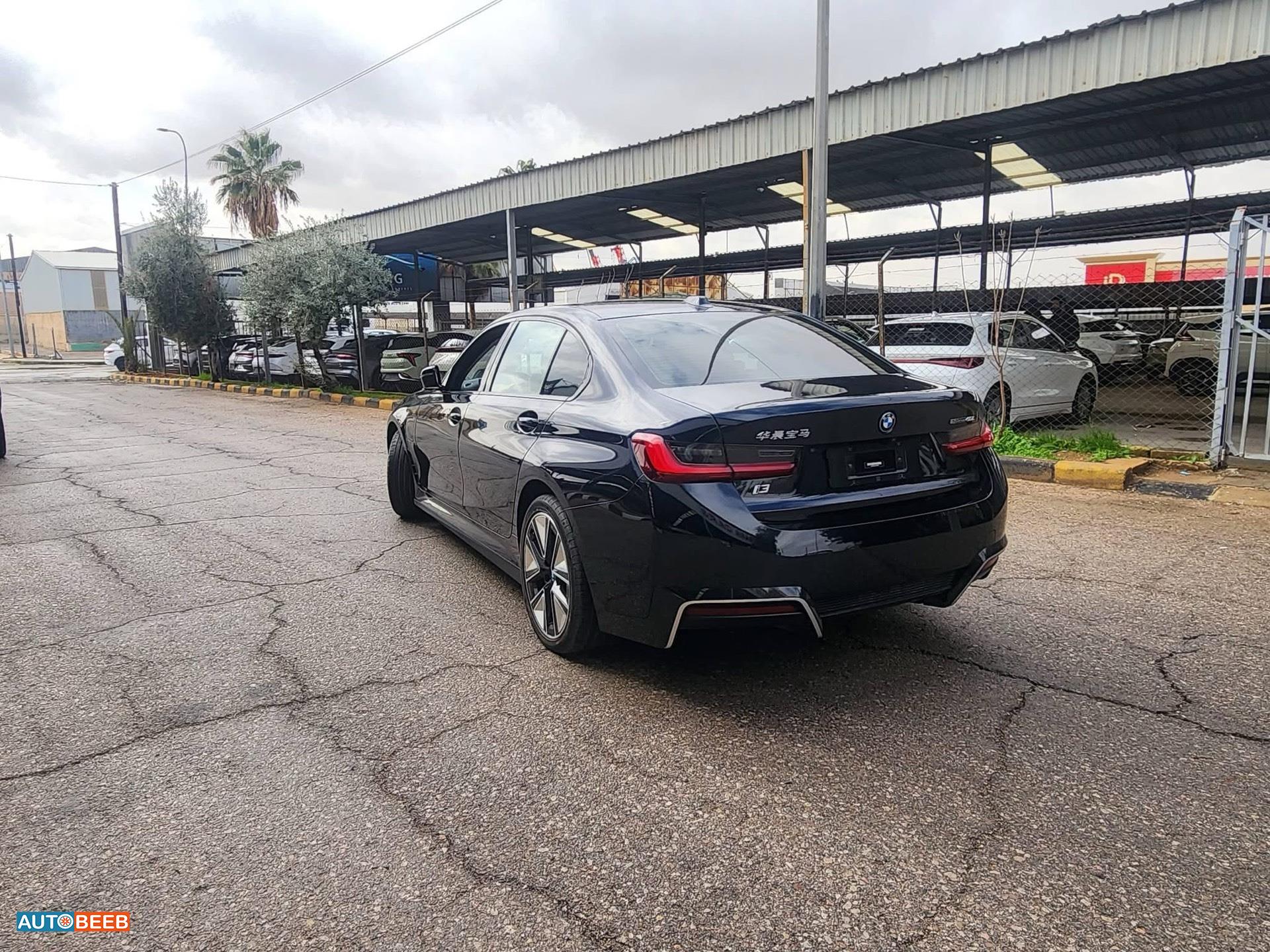 بي ام دبليو i3 2023