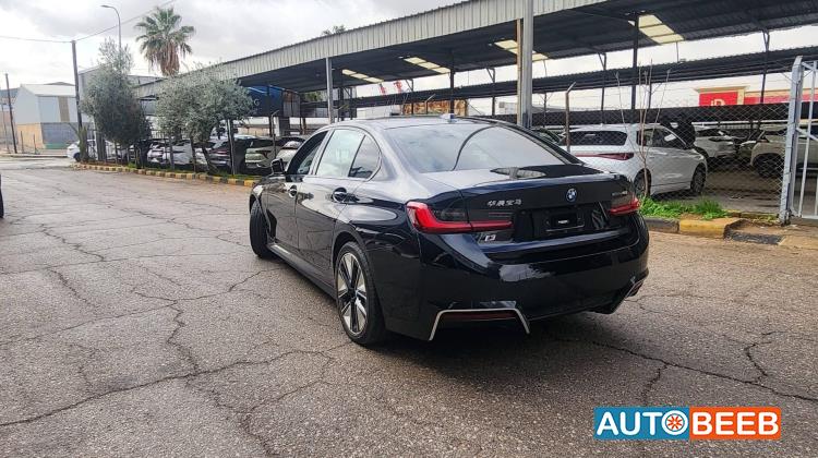 بي ام دبليو i3 2023