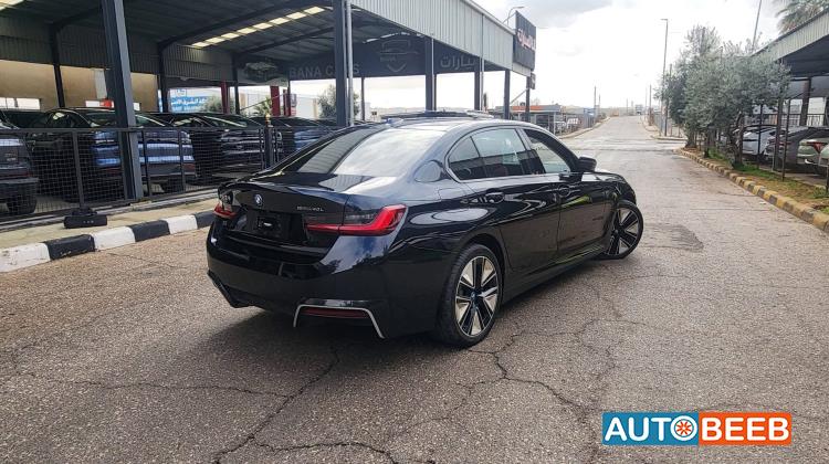 بي ام دبليو i3 2023