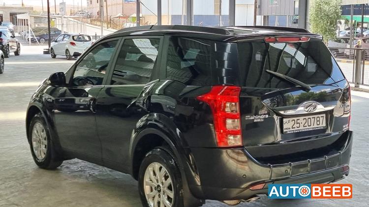 Mahindra XUV500 2018