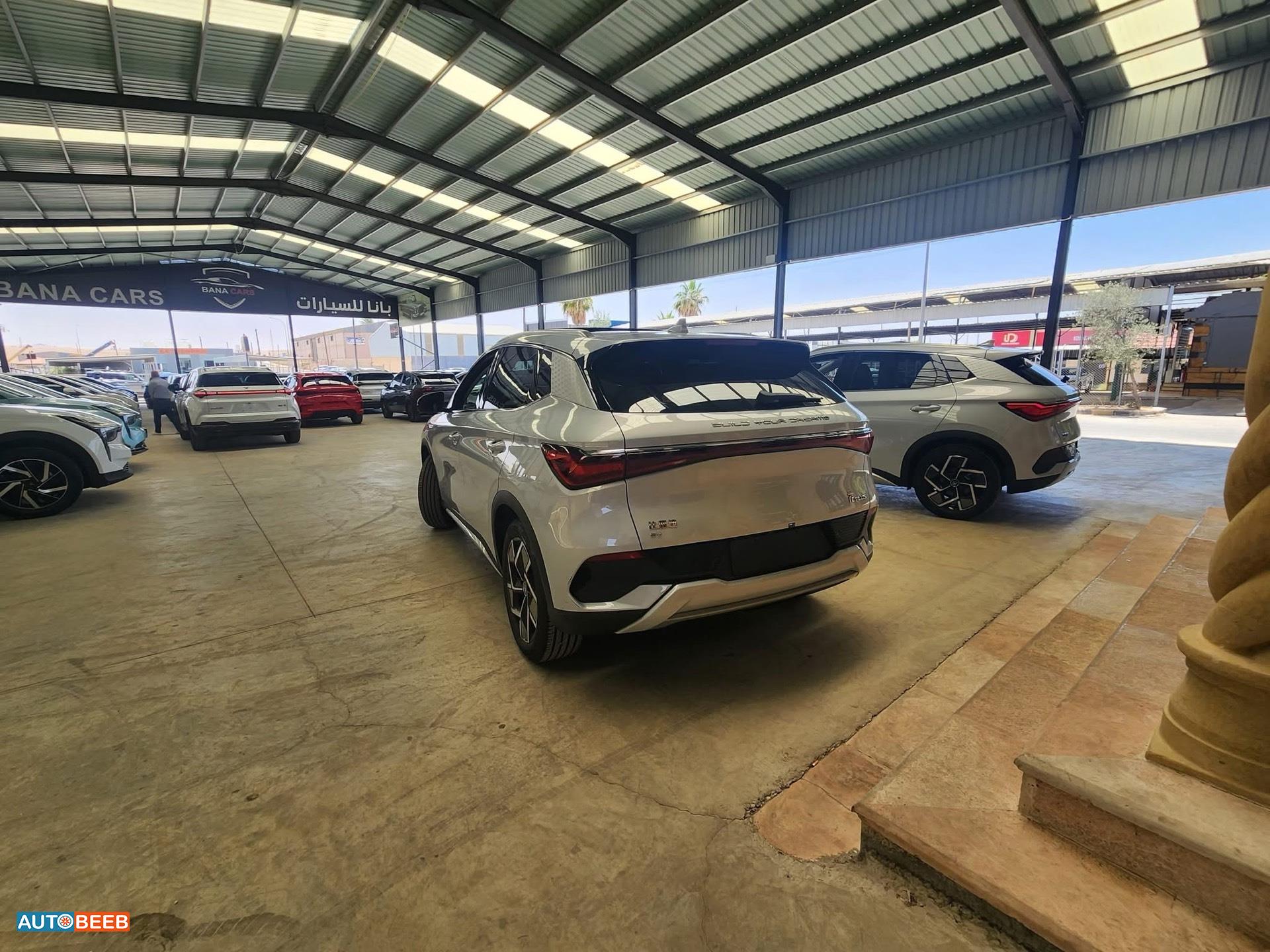 بي واي دي يوان 2023