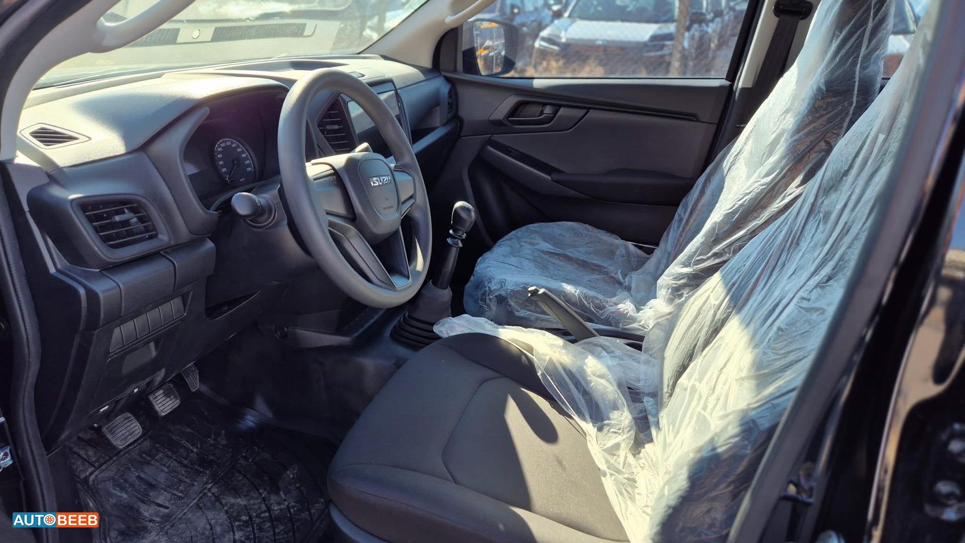 ايسوزو دي ماكس 2026