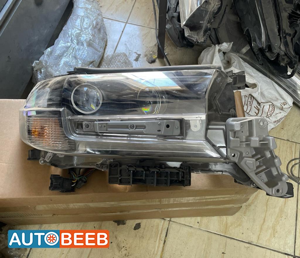 ضوء امامي يمين شمال تويوتا لاند كروزر 2020 2021 2022 2023