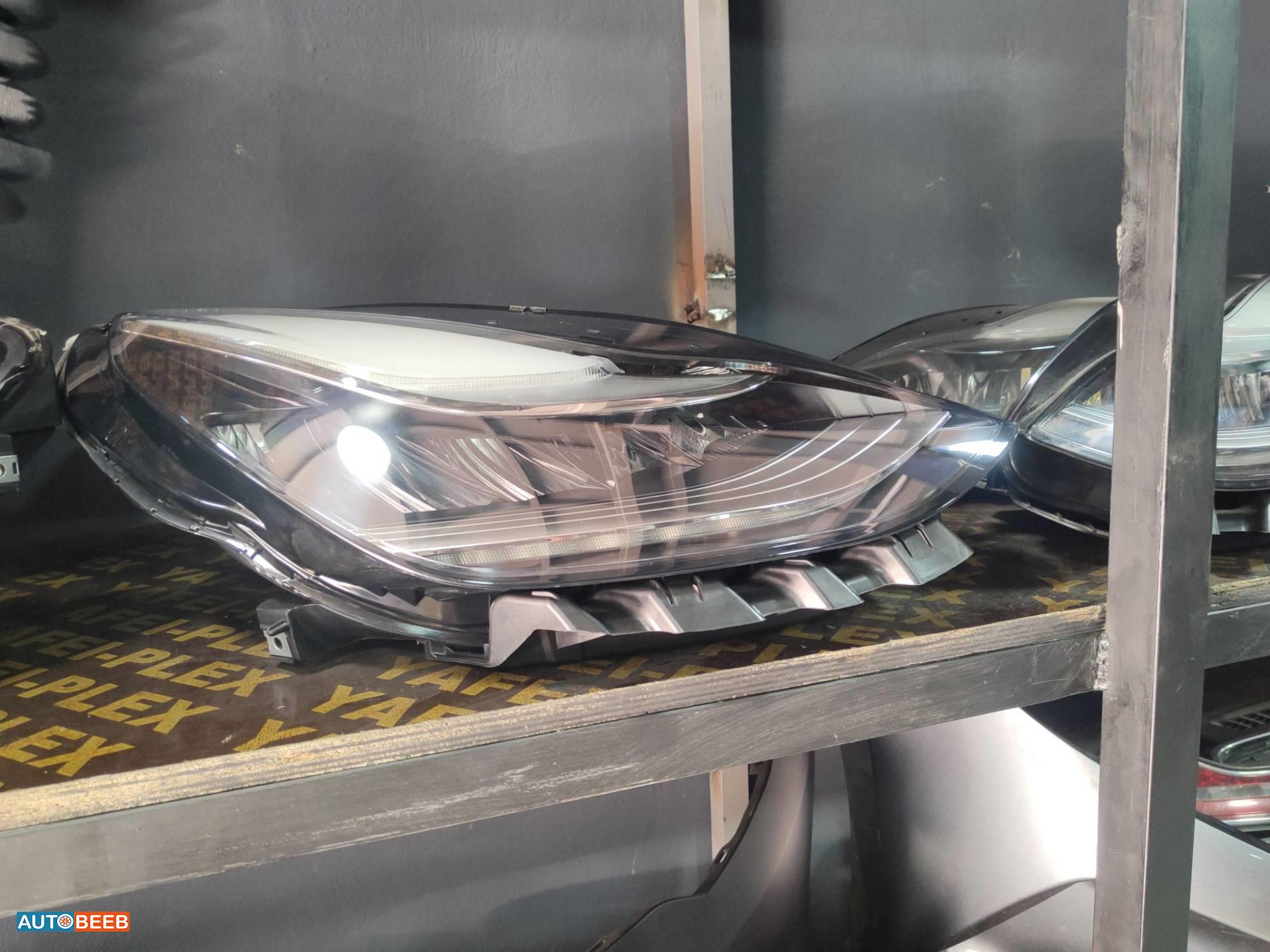 Lights Front light Tesla 3