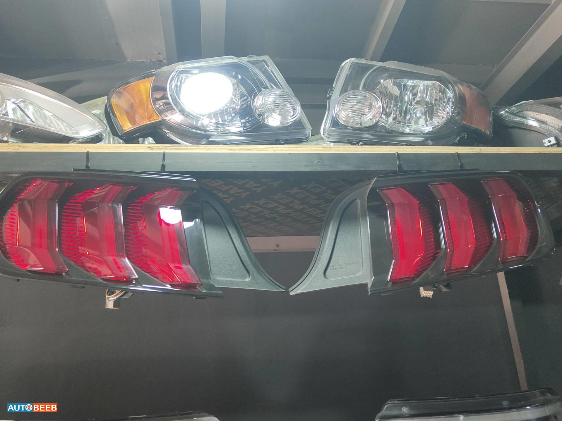 ضوء خلفي يمين شمال فورد موستنج 2014 2015