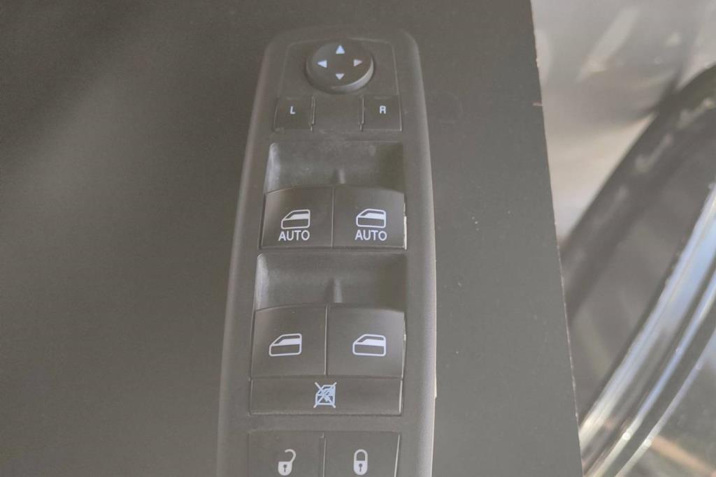 مجمع كبسات شباك جيب جراند شيروكي 2011 2012 2013 2014 2015 2016 2017