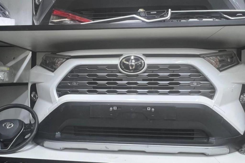 واجهة أمامية طمبون اضوية يمين شمال تويوتا هايلندر 2020 2021 2022