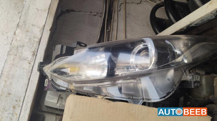 ضوء امامي يمين شمال مازدا 3 2015 2016 2017