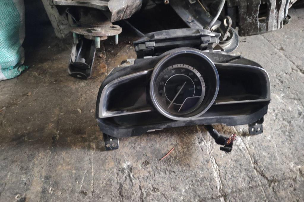 تابلوه ساعات مازدا 3 2015 2016 2017