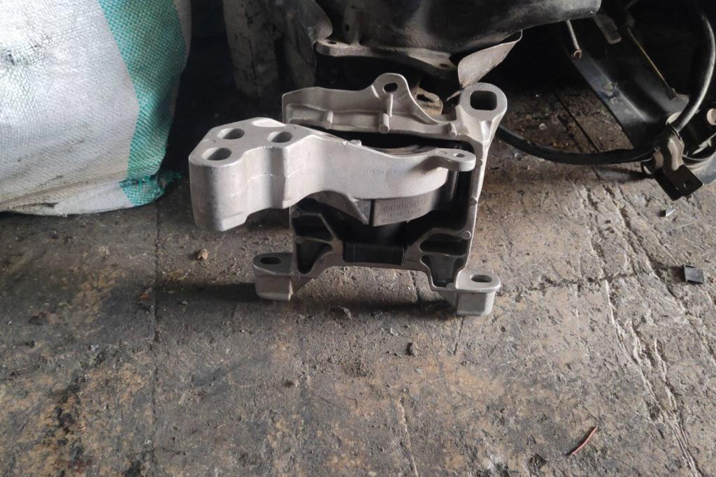 قاعده محرك مازدا 6 2018 2019 2020