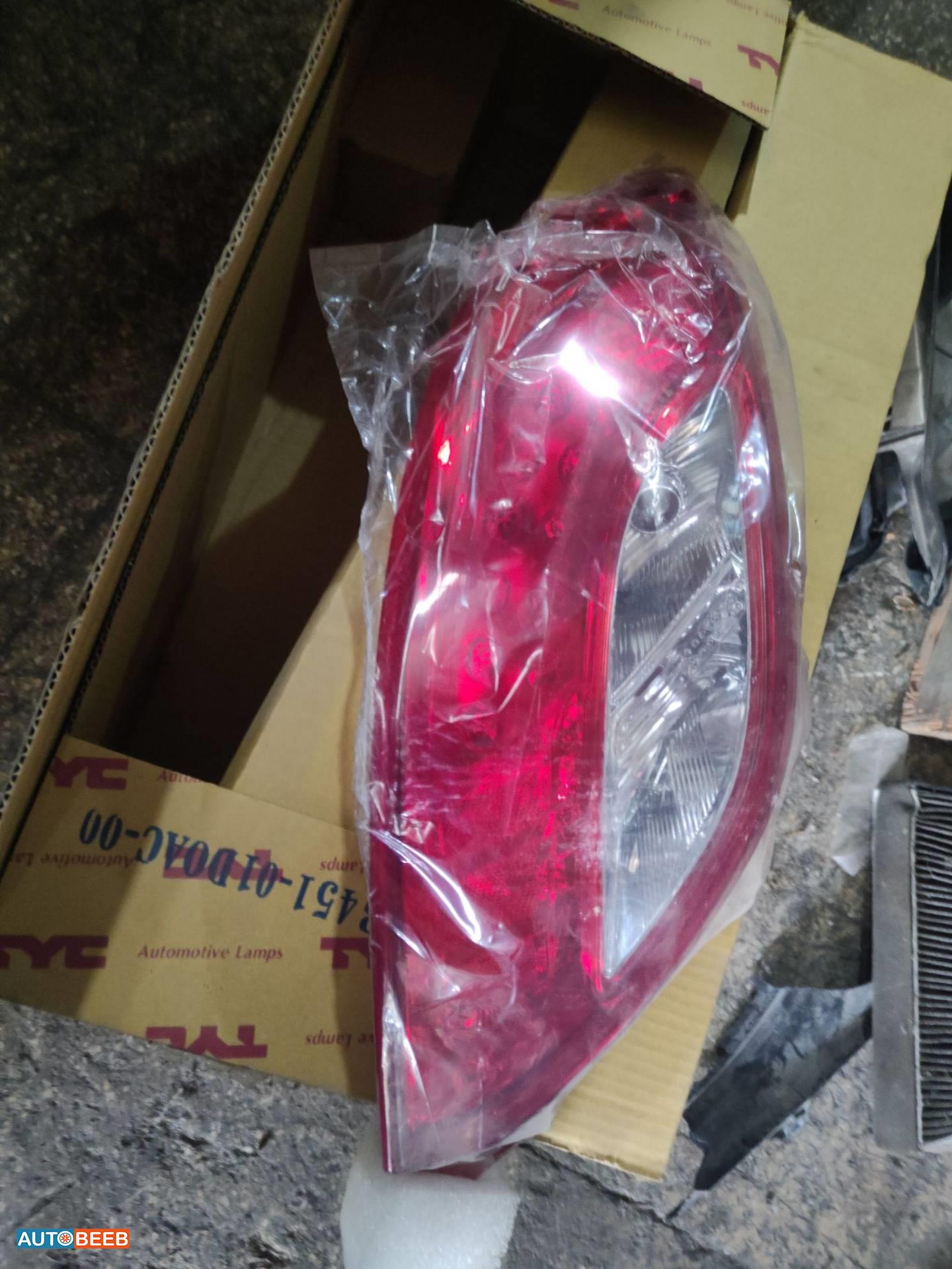 ضوء خلفي يمين شمال مازدا 2 2008 2009 2010 2011 2012 2013 2014