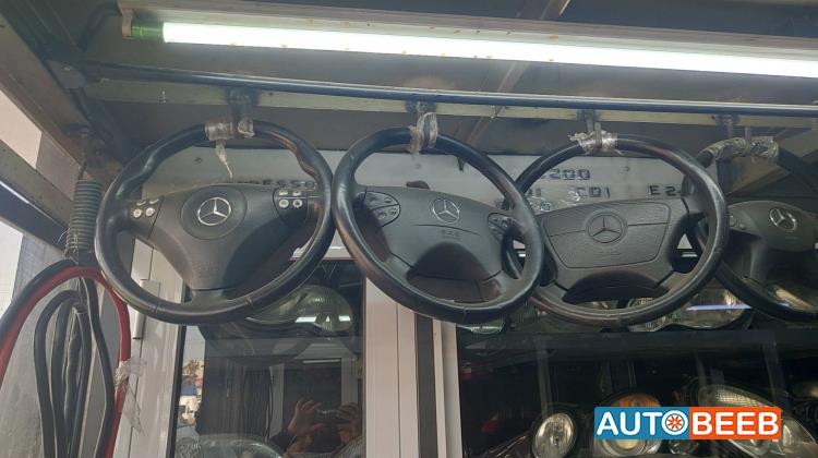 Cabin  Steering Wheel Mercedes Benz E200