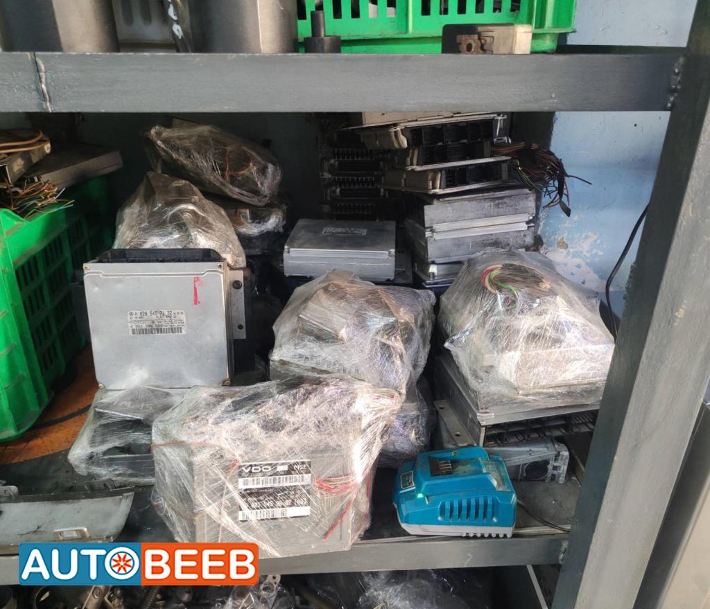 Engine Engine Control Unit Mercedes Benz E200