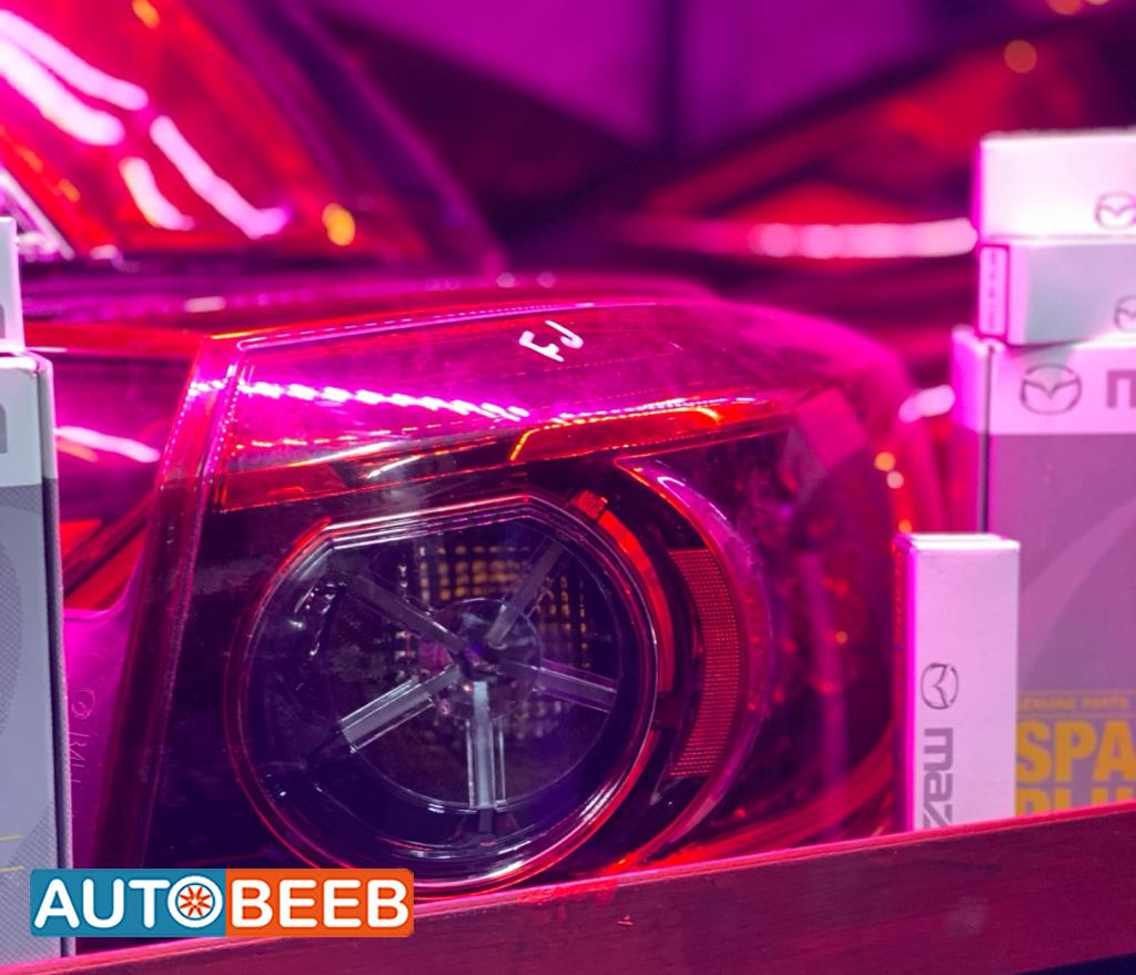 ضوء خلفي مستعمل ياباني بحال الجديد 