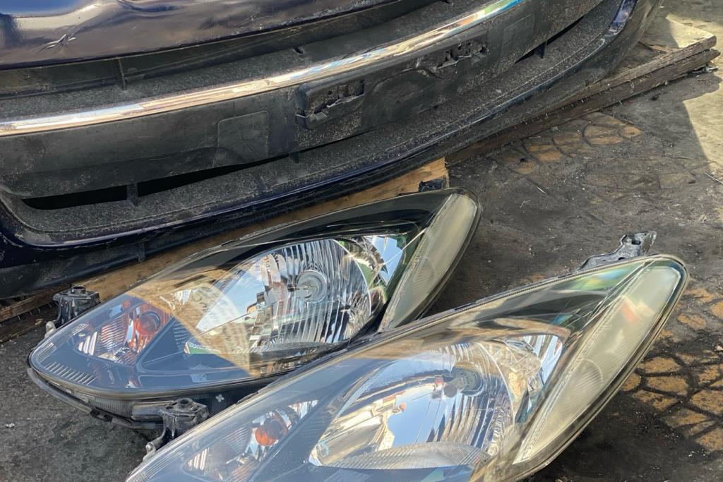 Lights Front light Mazda 2